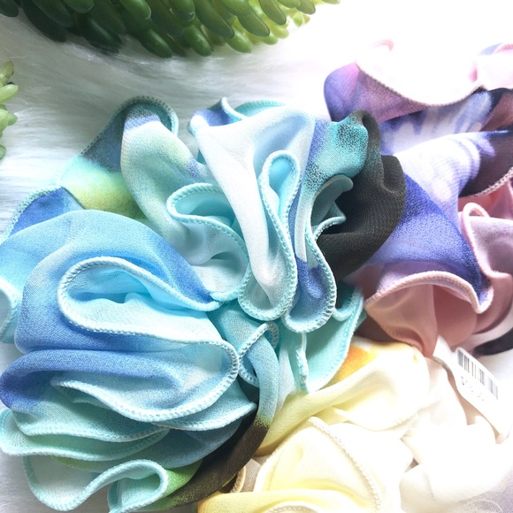 Anthropologie Ruffled Scrunchie Hair Pony Set NWT - Picture 6 of 8